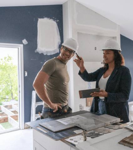 House remodel contractor talking to a home owner.